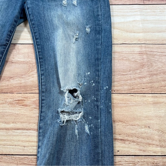 Judy Blue Jeans Womens 11 30 Shredding Up My Life Relaxed Distressed JB8273MD‎ - Picture 3 of 13